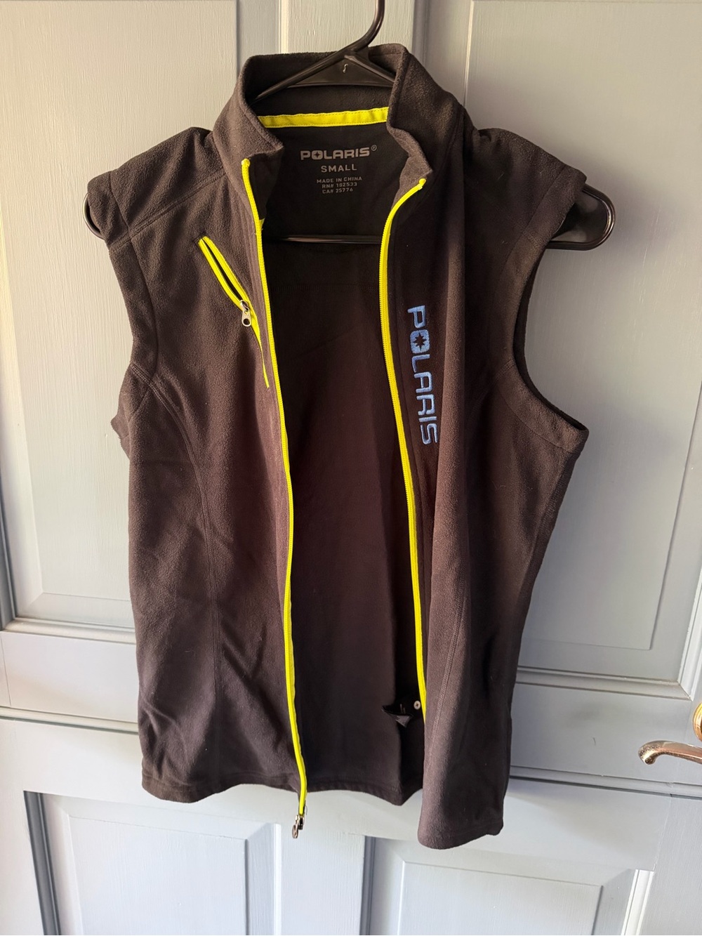 Polaris Women’s Fleece Vest Size Small – Black/Yellow
